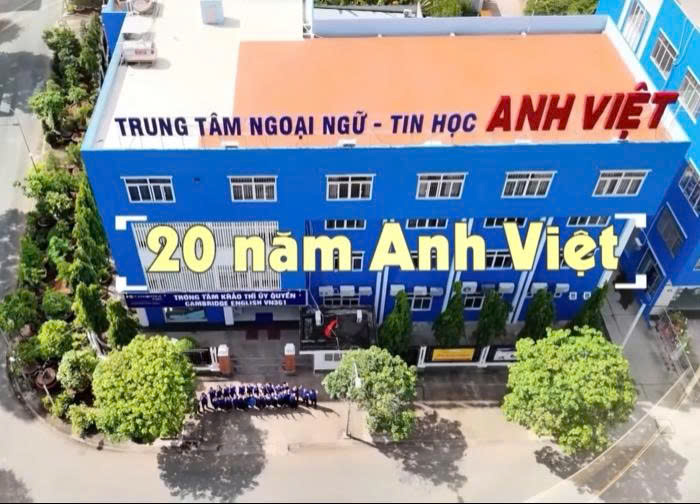 VINH DANH HỌC VIÊN XUẤT SẮC ĐẠT CHỨNG CHỈ CAMBRIDGE ENGLISH B2 FIRST (FCE) - KỲ THI NGÀY 24/07/2025