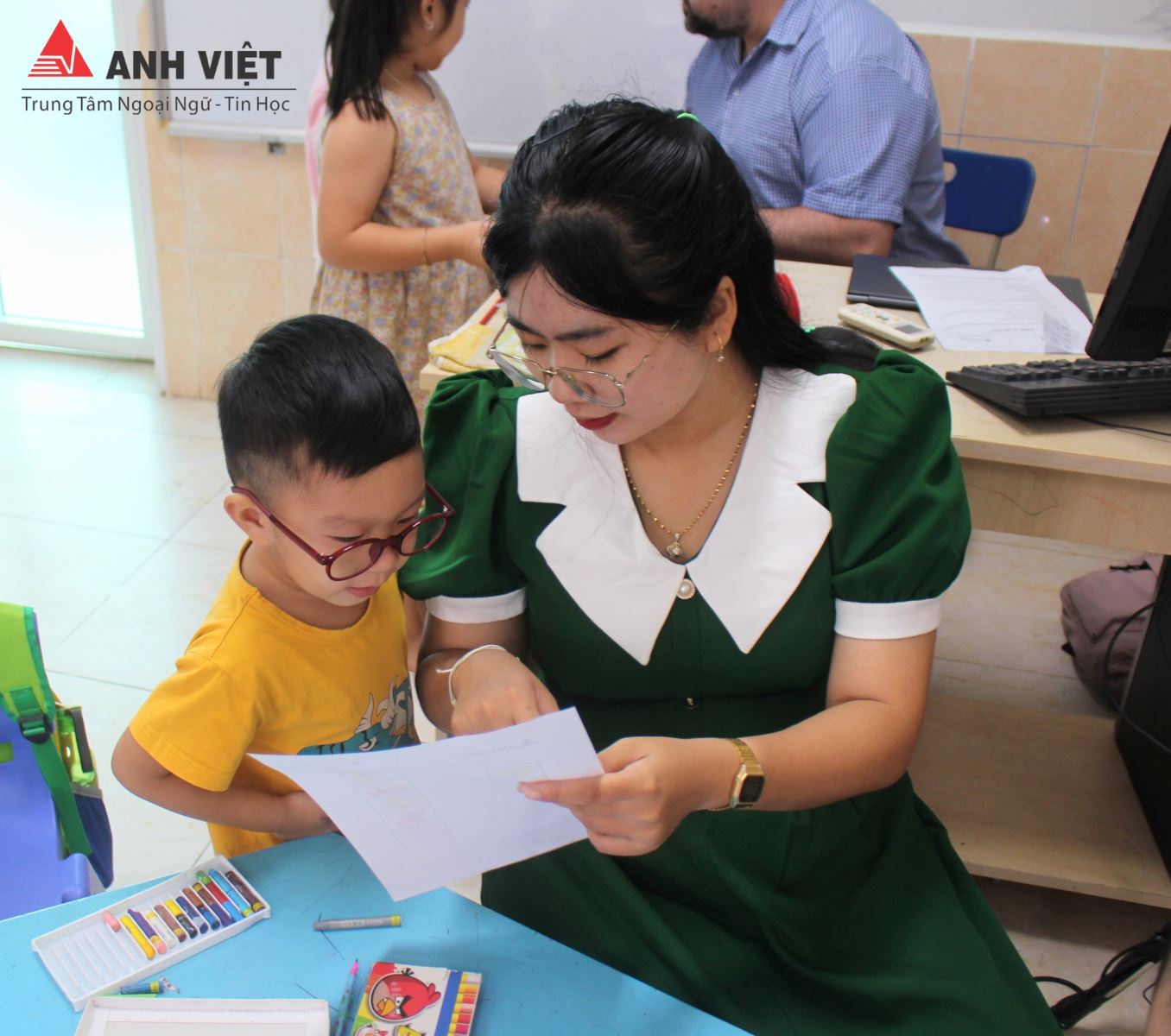 Tiếng Anh Mẫu Giáo
